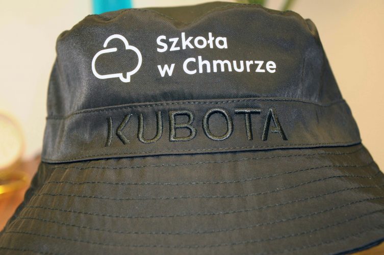 Kapelusz marki Kubota z logo Szkoły w Chmurze - obrazek 10